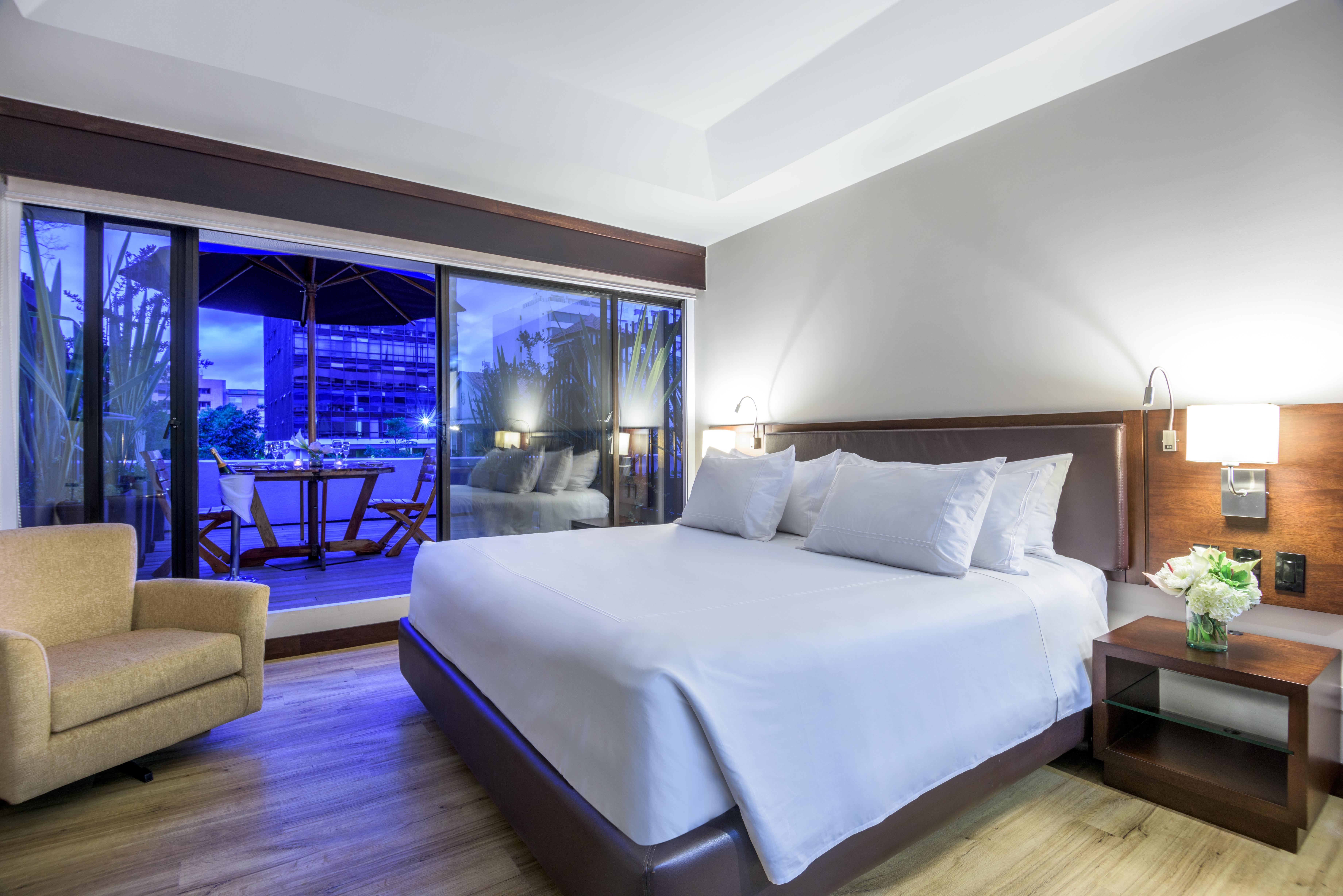 Отель Nh Collection Bogota Wtc Royal Экстерьер фото Deluxe Room