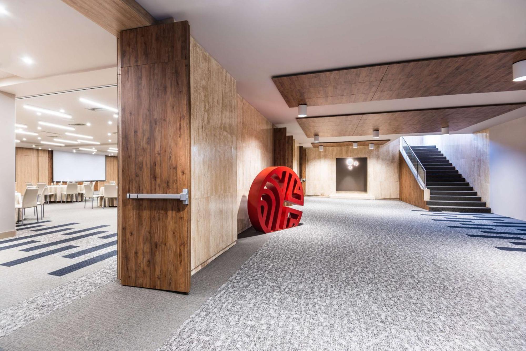 Отель Nh Collection Bogota Wtc Royal Экстерьер фото Interior of the building