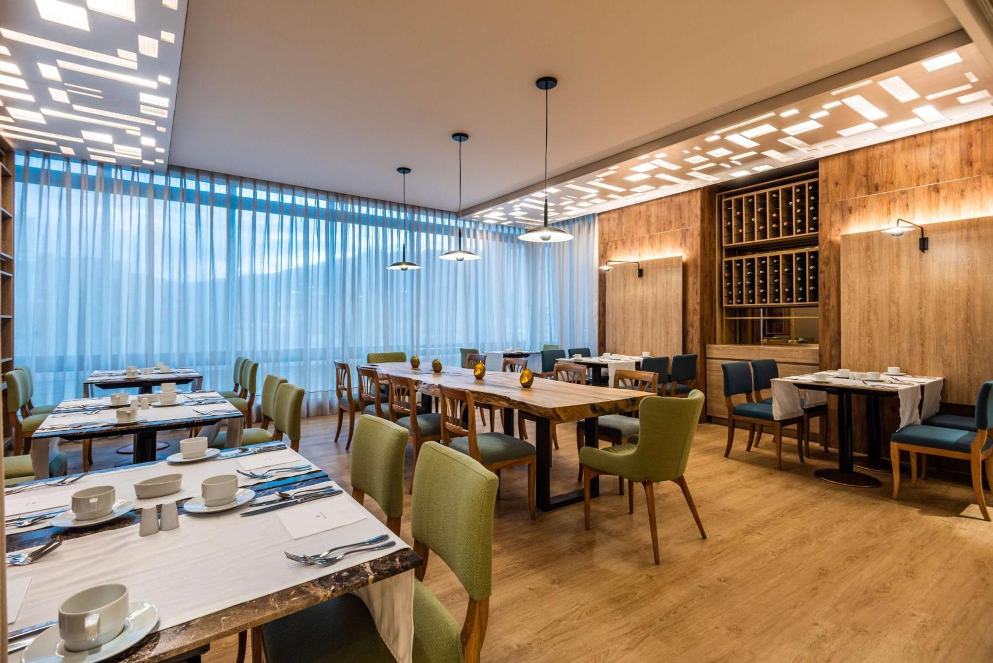 Отель Nh Collection Bogota Wtc Royal Экстерьер фото Restaurant