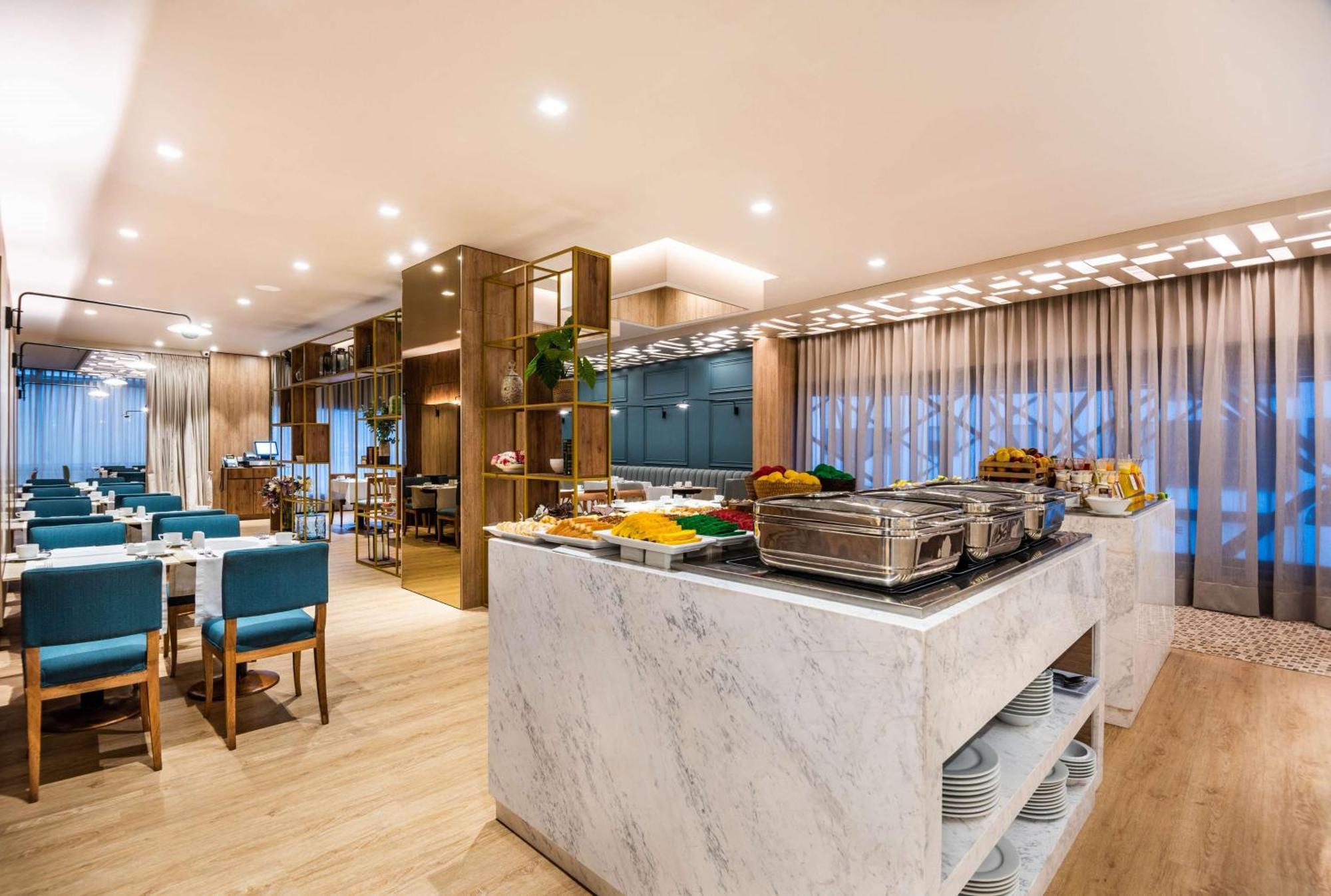 Отель Nh Collection Bogota Wtc Royal Экстерьер фото The Club at Suvarnabhumi Airport